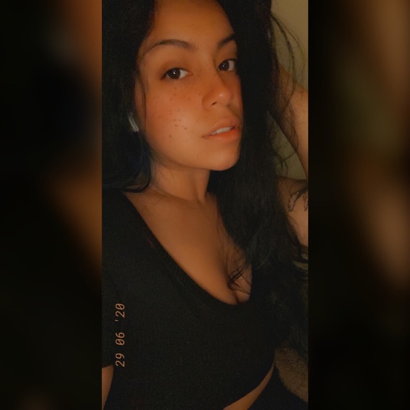 Meet your Posher, Maite - Picture 2 of 6